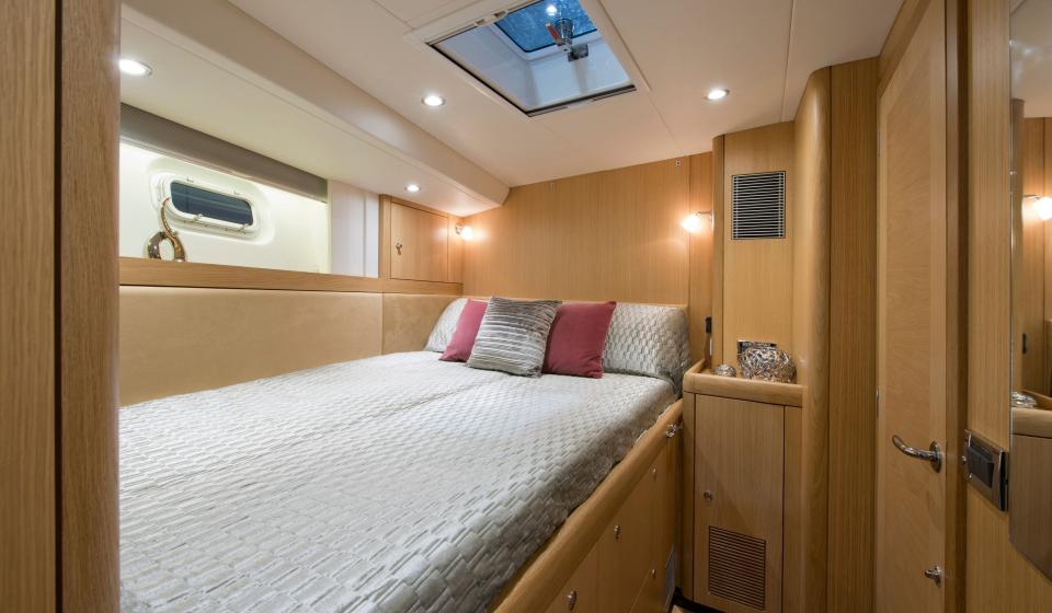 Oyster 625 Double Cabin