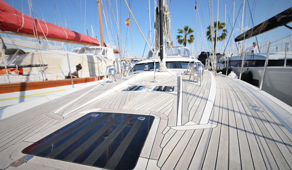 Oyster 625 Foredeck v2