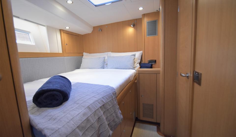 Oyster 625 Forward Double v2