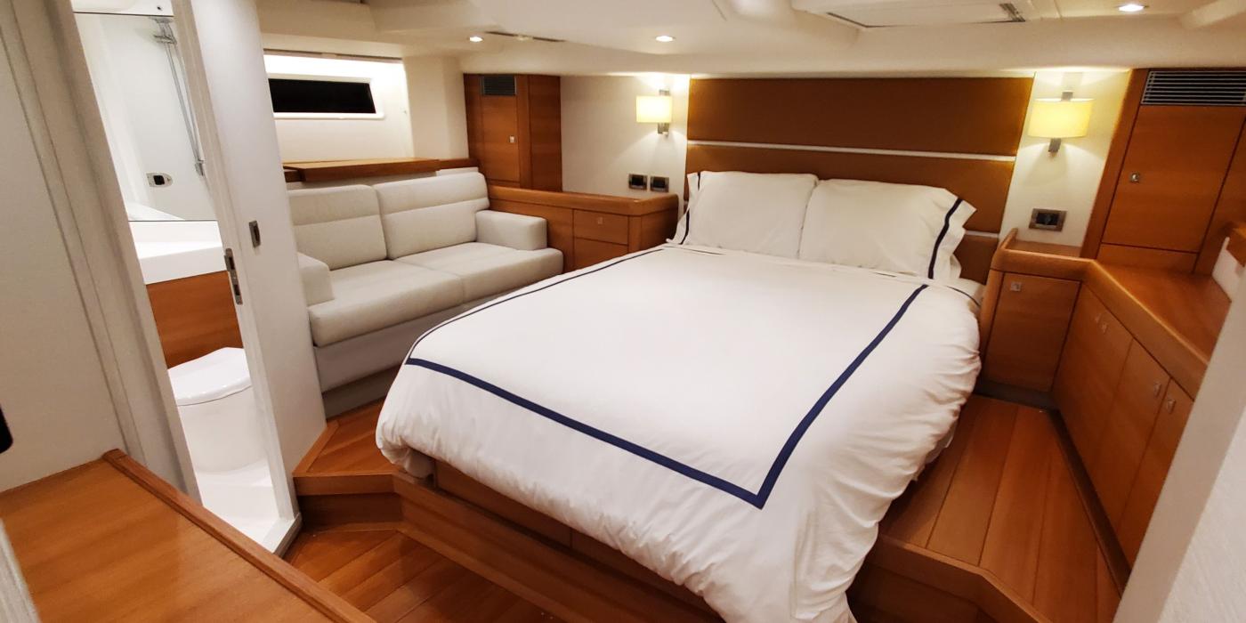 Oyster 625 Gallery 18