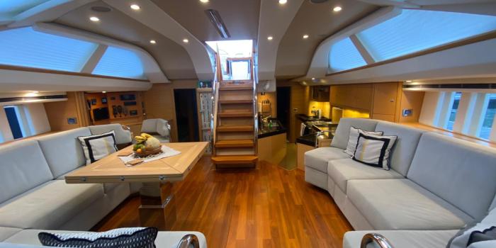 Oyster 625 Interior 4