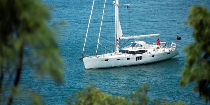 Oyster 625 Sailing 2