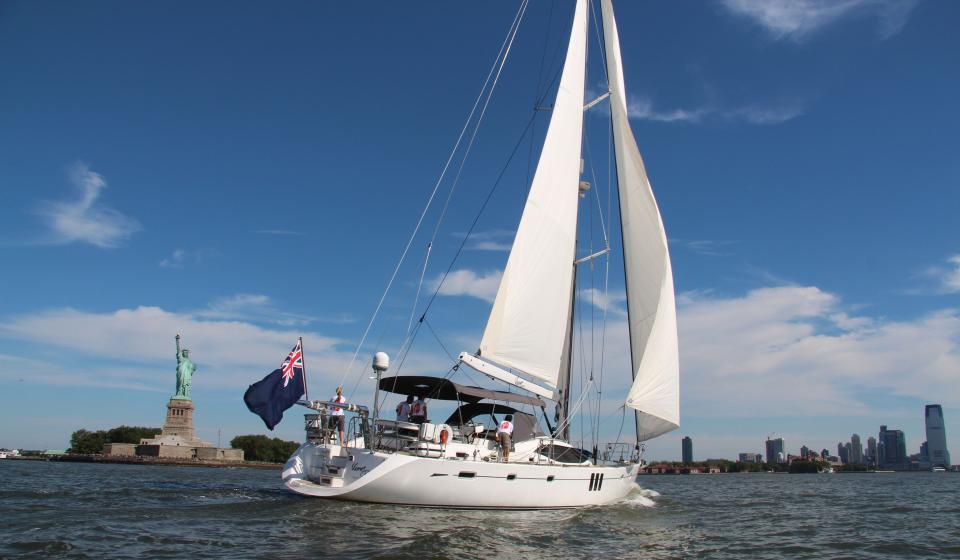 Oyster 625 Sailing New York