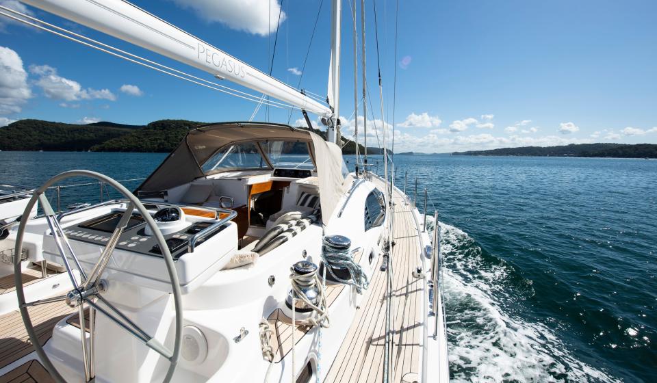 Oyster 625 Sailing v4