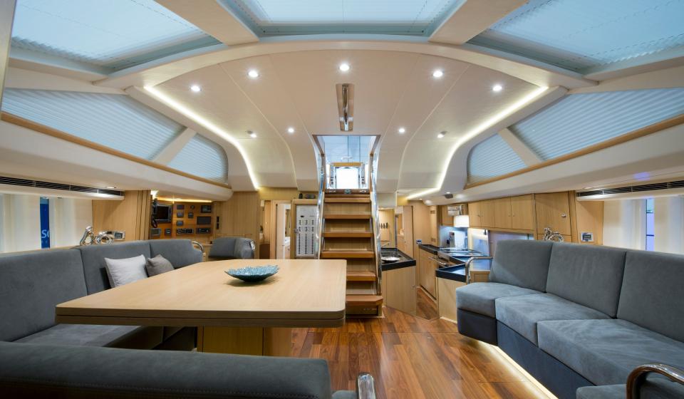 Oyster 625 Saloon v4