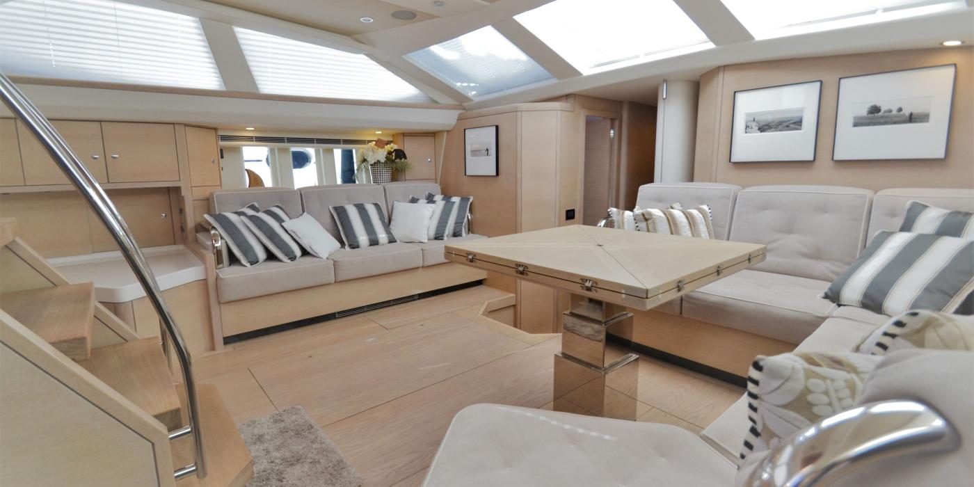 Oyster 625 Saloon v5