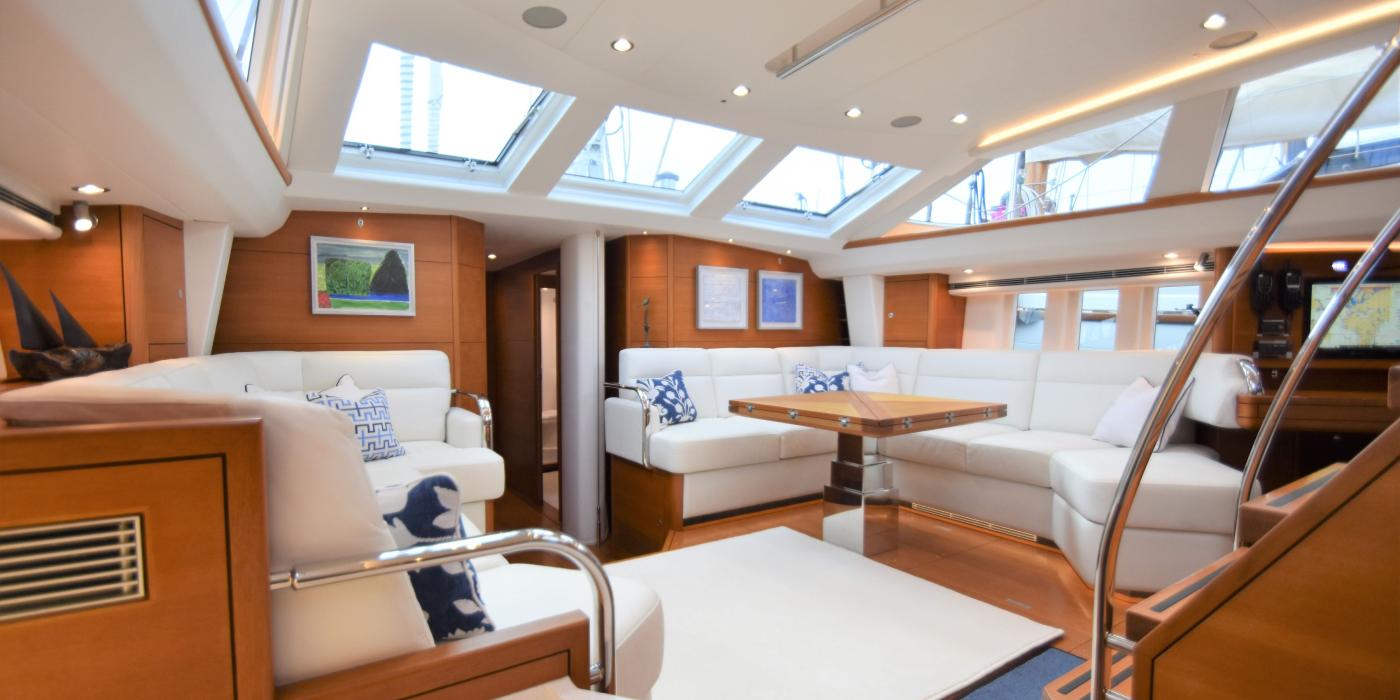 Oyster 625 Saloon v6