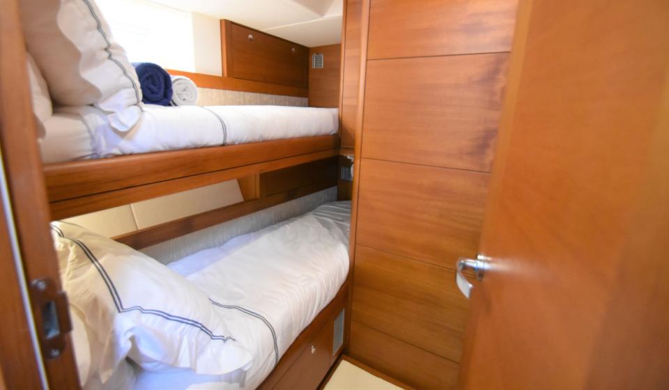 Oyster 625 Twin cabin 2