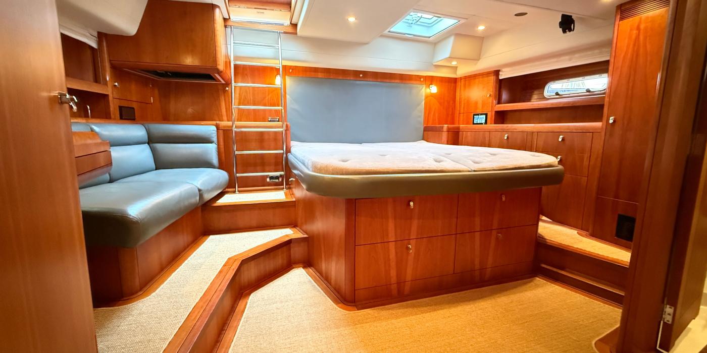 Oyster 655 Gallery 1