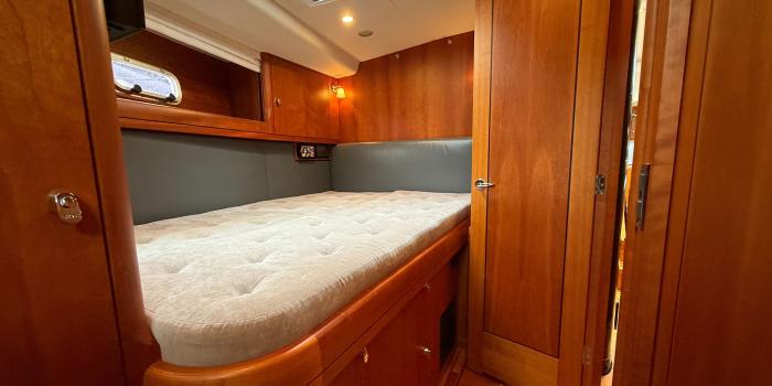 Oyster 655 Gallery 7