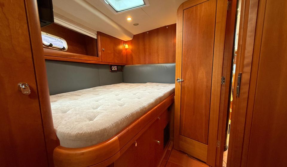 Oyster 655 Gallery 7