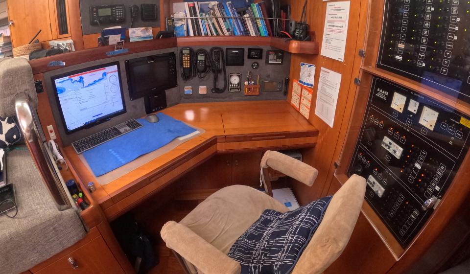 Oyster 655 Irene IV Interior3