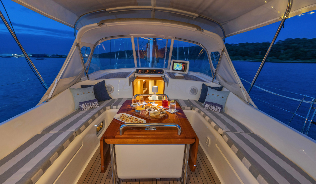 Oyster 655 Jersey Girl Sailing Yacht For Charter 14