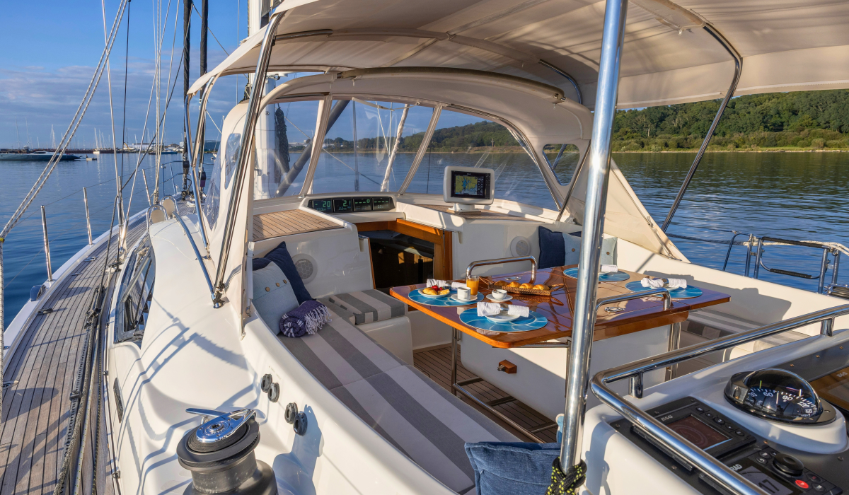 Oyster 655 Jersey Girl Sailing Yacht For Charter 16