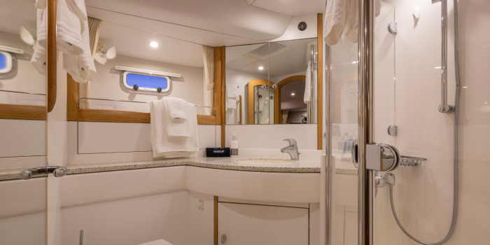 Oyster 655 Jersey Girl Sailing Yacht For Charter Heads