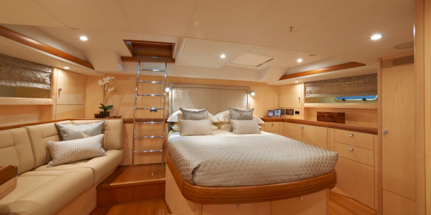 Oyster 655 Master Cabin v5