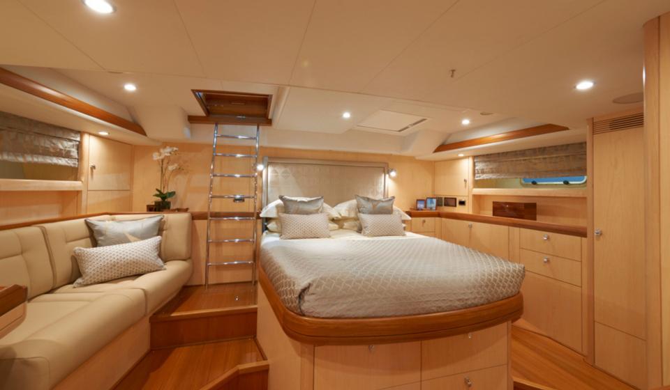 Oyster 655 Master Cabin v5