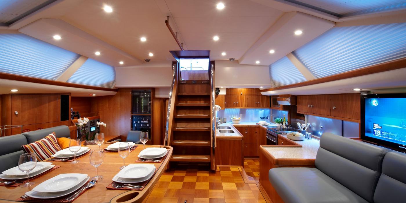 Oyster 655 Saloon v3