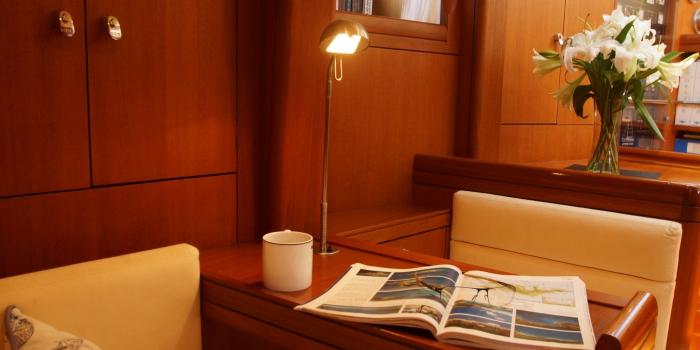 Oyster 66 Lower Saloon v2