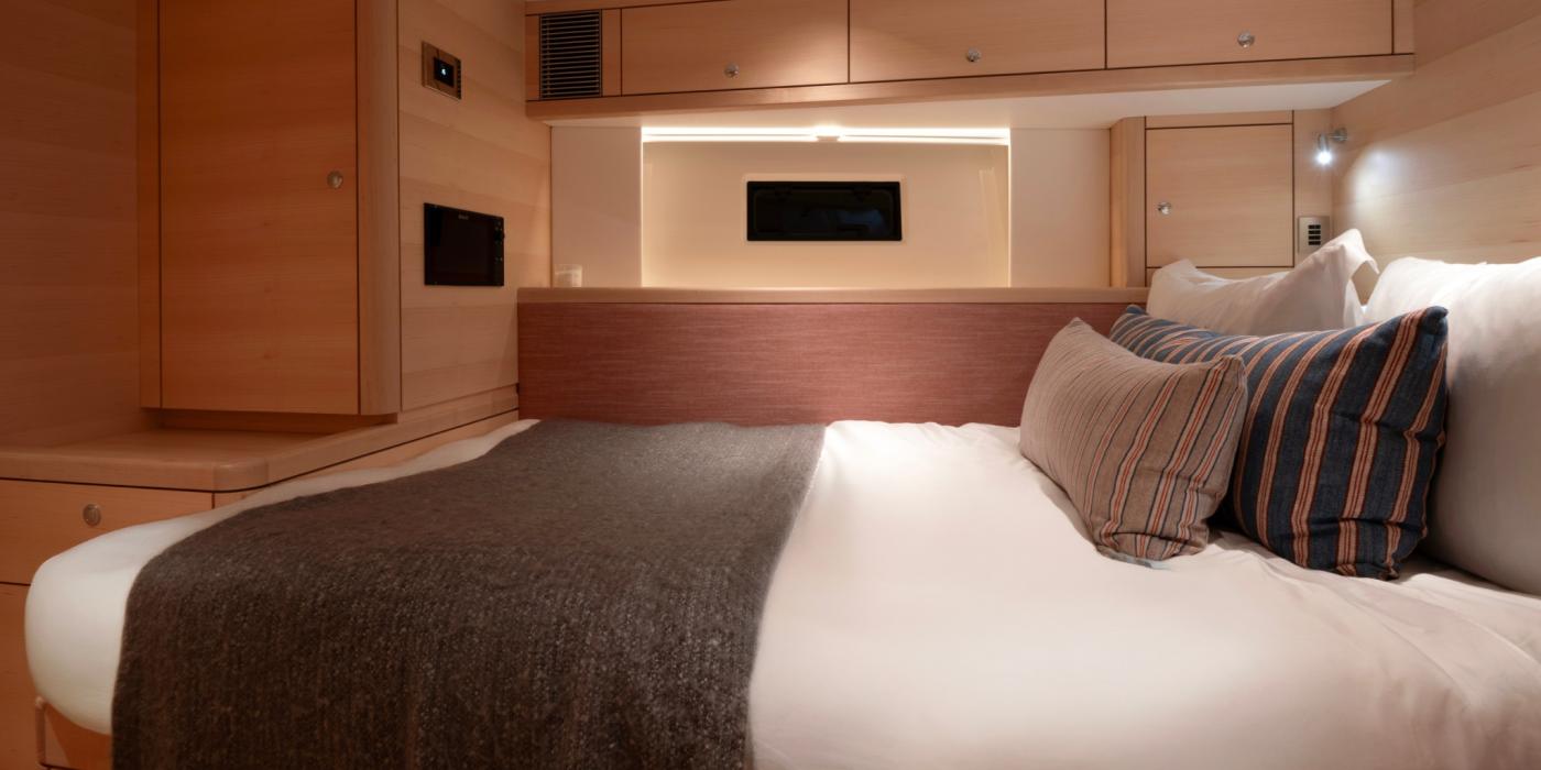 Oyster 675 Blynken now available through Oyster Brokerage Interior 1