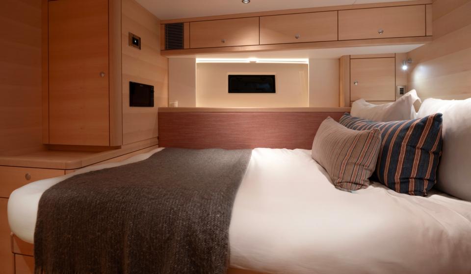 Oyster 675 Blynken now available through Oyster Brokerage Interior 1
