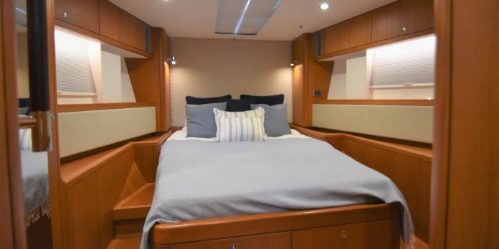 Oyster 675 Fwd Dbl Cabin v2