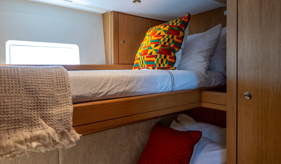 Oyster 675 Ri Ra Guest Accommodation