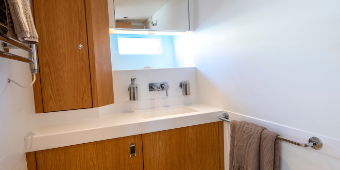 Oyster 675 Ri Ra Heads 1