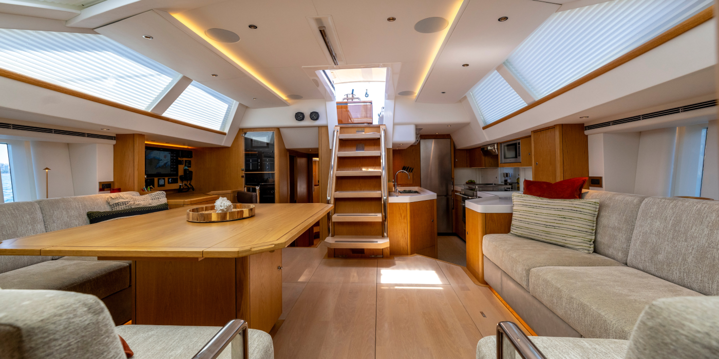 Oyster 675 Ri Ra Saloon 1