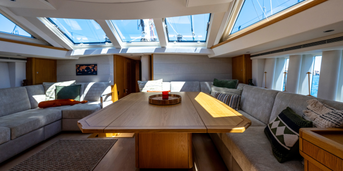Oyster 675 Ri Ra Saloon Natural Light