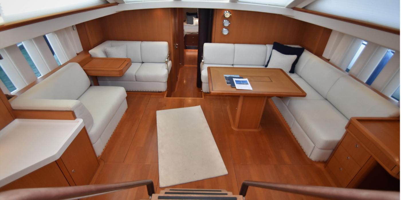 Oyster 675 Saloon v2