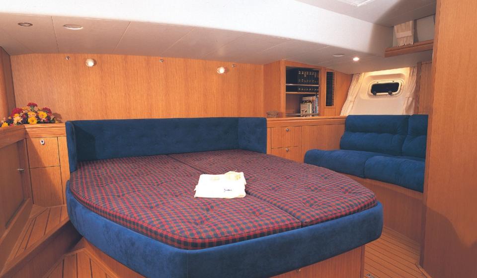 Oyster 70 Master Cabin v2