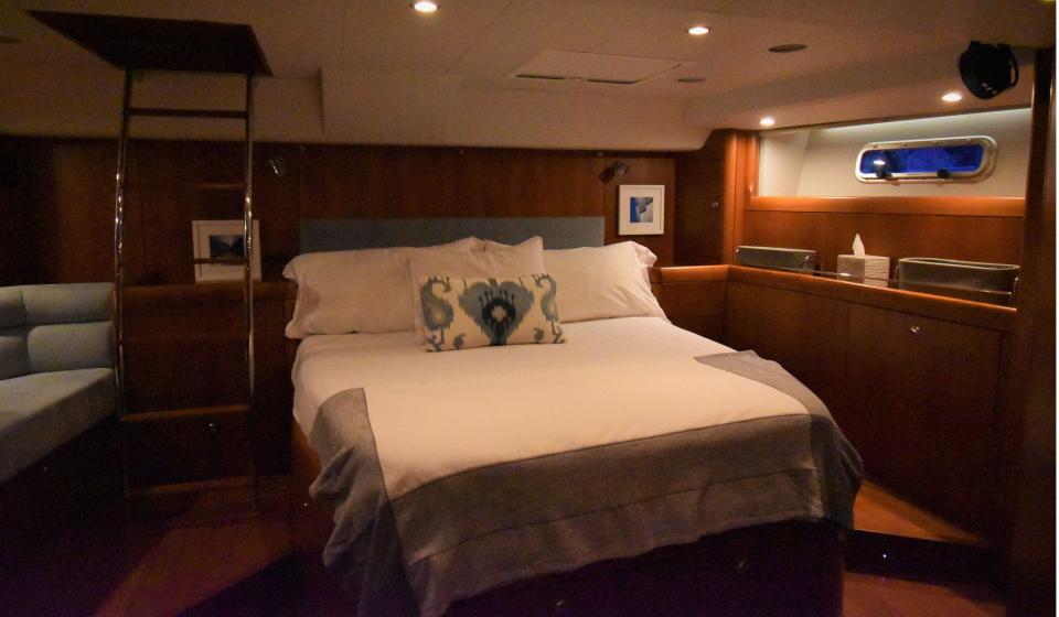 Oyster 72 Owners Stateroom v4