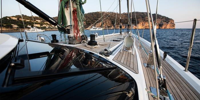 Oyster 725 Coachroof and Foredeck