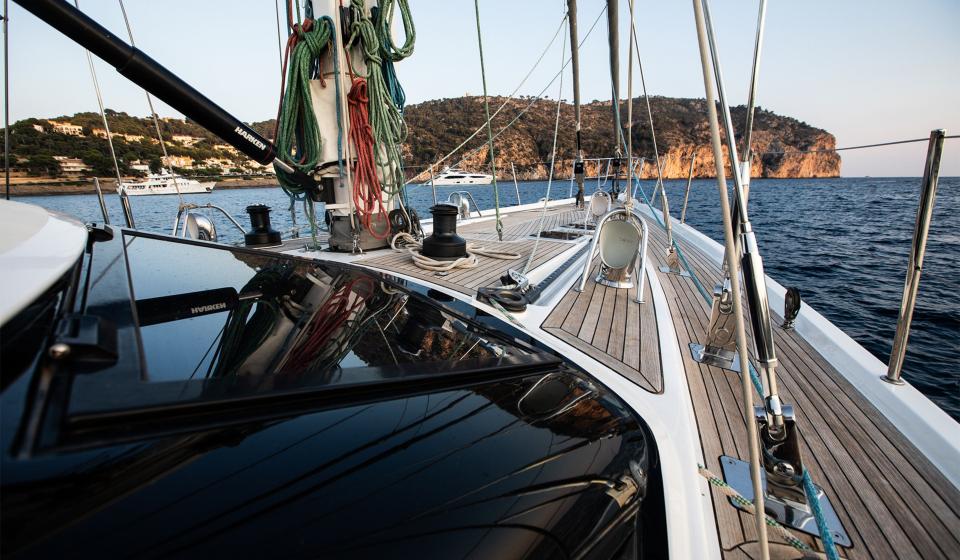 Oyster 725 Coachroof and Foredeck