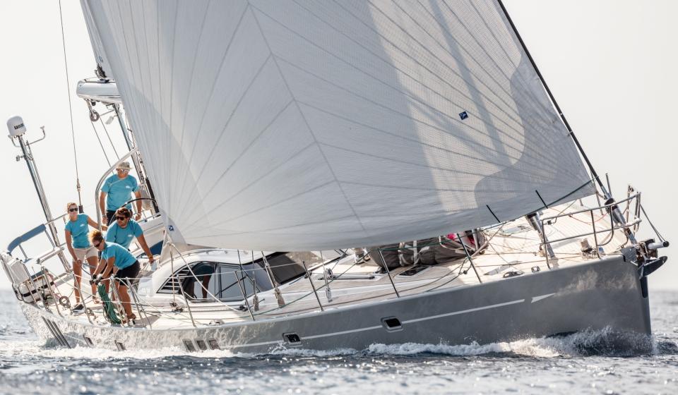 Oyster 725 Gallery 7