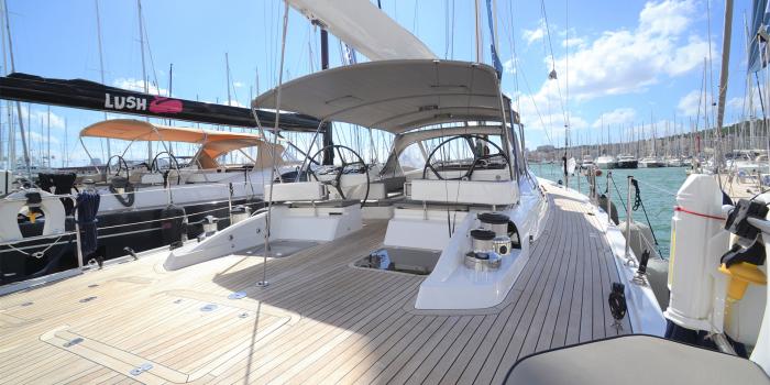 Oyster 745 Aft Deck
