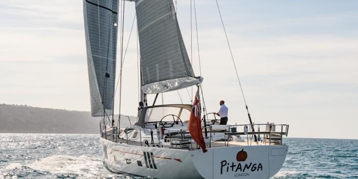 Oyster 745 Sailing Stern 