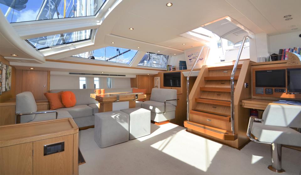 Oyster 745 Saloon and Chart Table