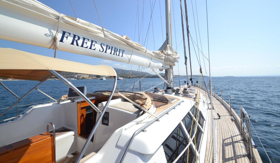 Oyster 80 Coachroof aerial