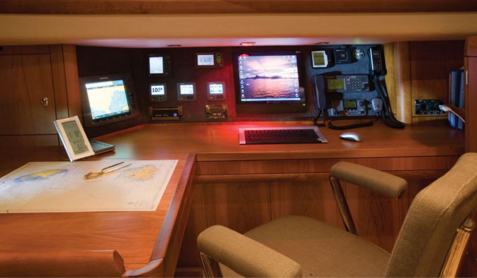 Oyster 82 Chart Table