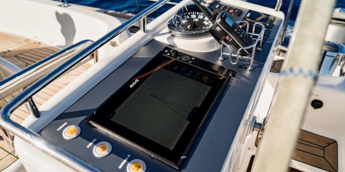 Oyster 82 NF Gallery 1