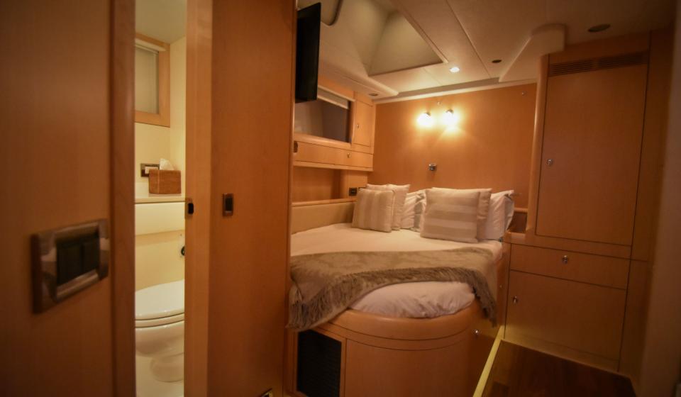 Oyster 82 Stbd Aft Dbl