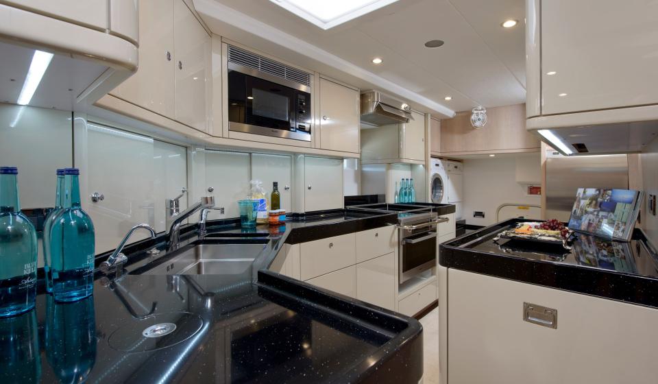 Oyster 885 Galley v2