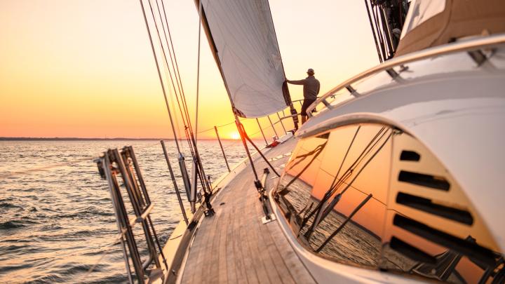 Oyster 885 Lush 90 foot ocean sailboat photo gallery 7