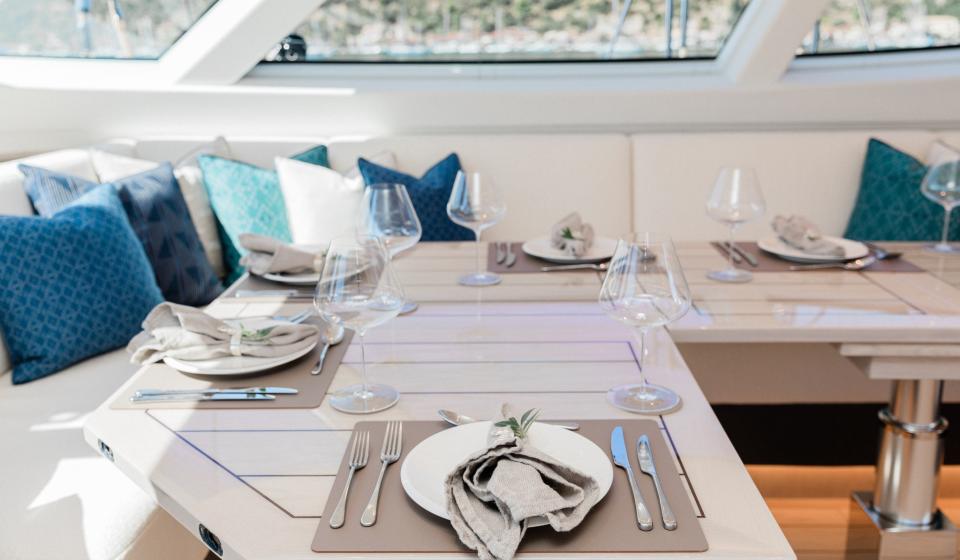 Oyster 885 Sunyo Interiors 6