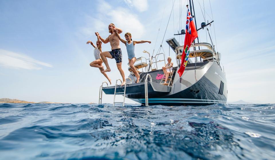 Oyster 885 Transom v2