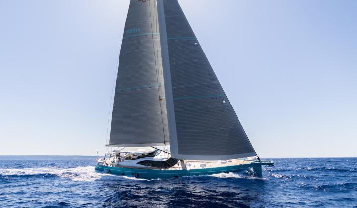 Oyster 885SII Adrian Newey Building My Oyster 1