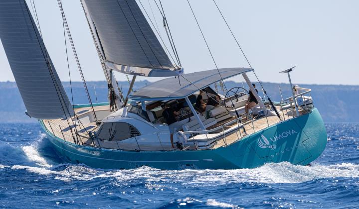 Oyster 885SII Adrian Newey Building My Oyster 7