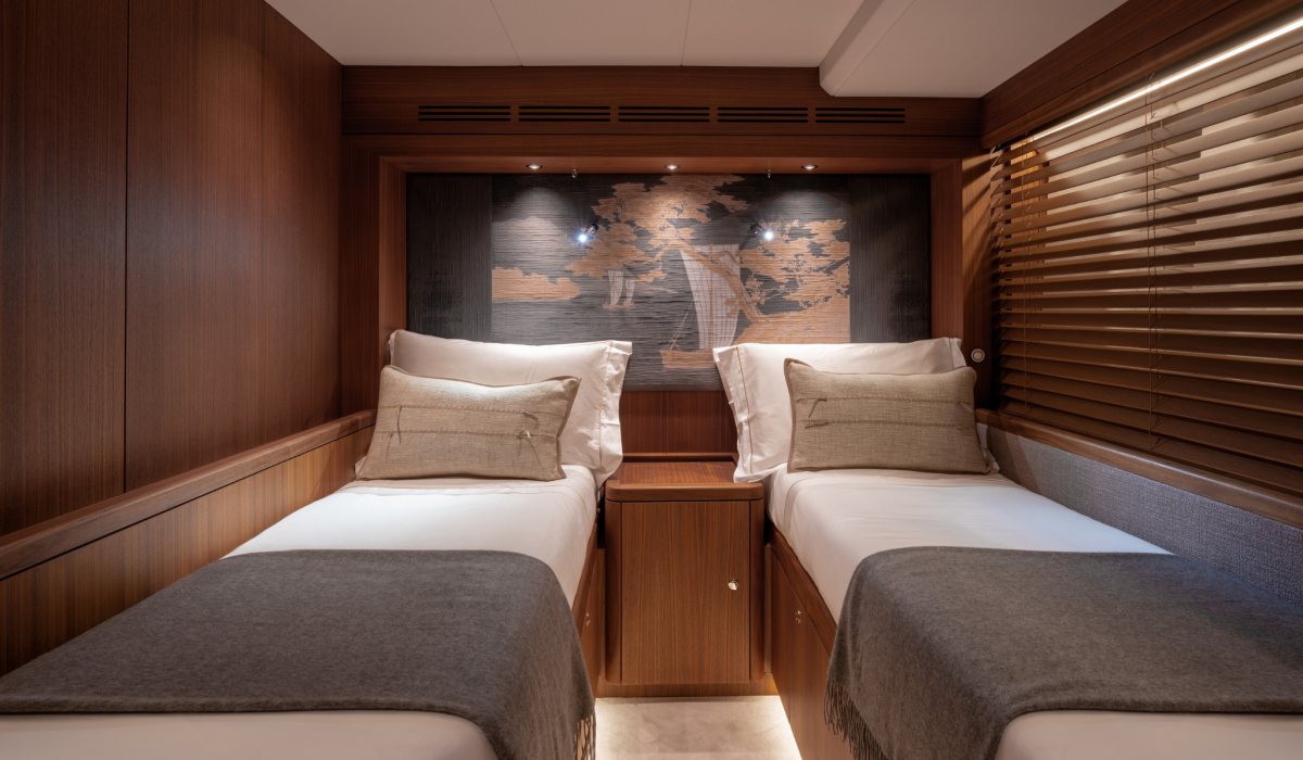 Oyster 885SII Satori II Guest Cabin